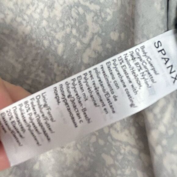 NWOT SPANX Faux Leather Snake Shine Leggings - Picture 13 of 14